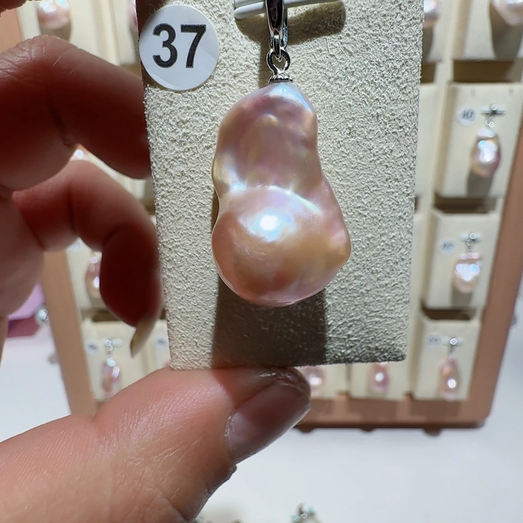 淡水珍珠颈饰合金