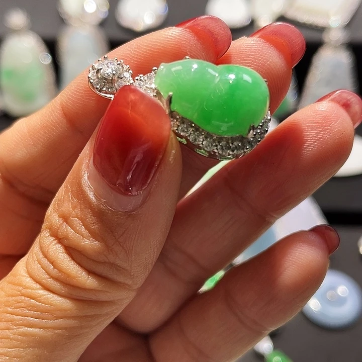 翡翠银S925镶嵌颈饰