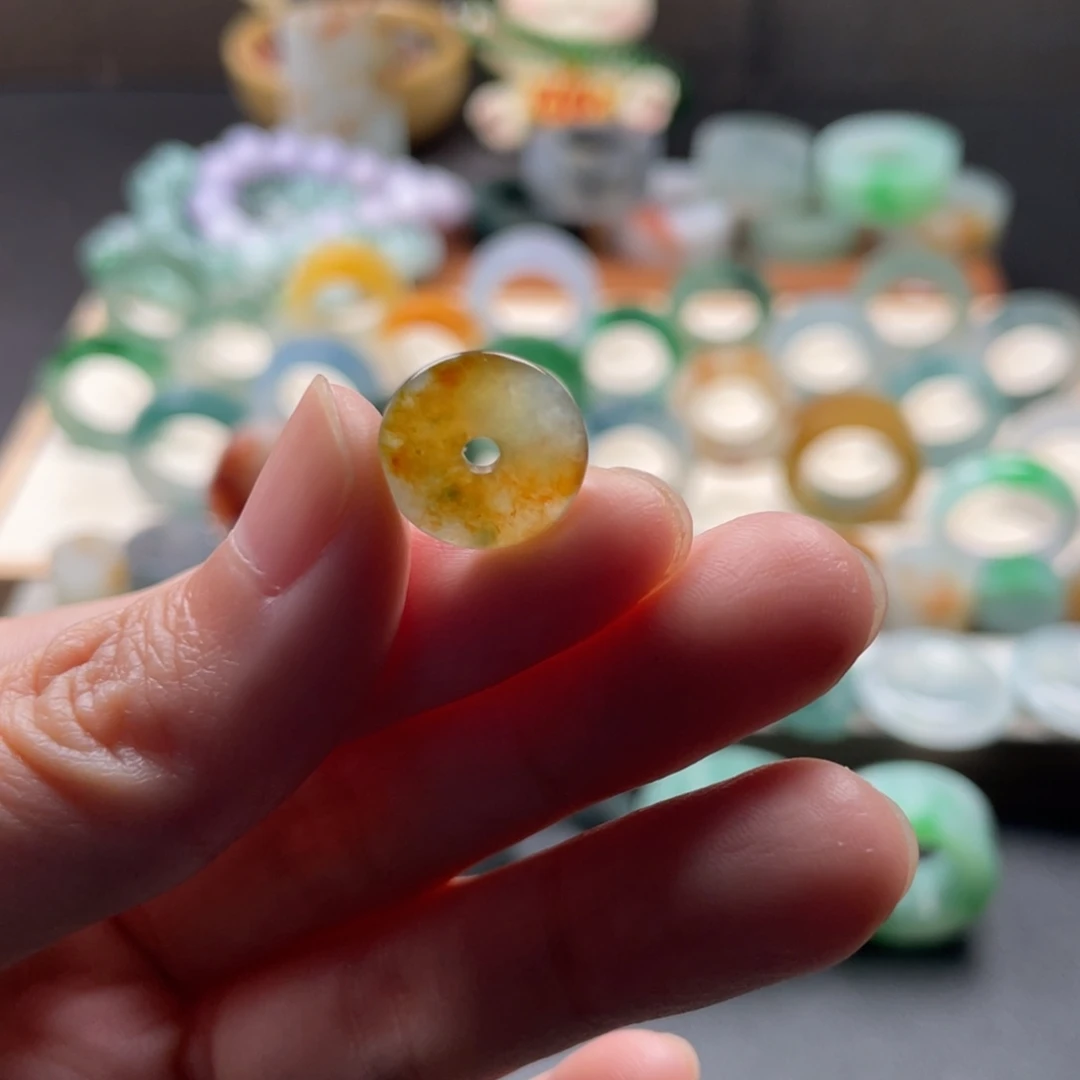 定制翡翠未镶嵌翡翠