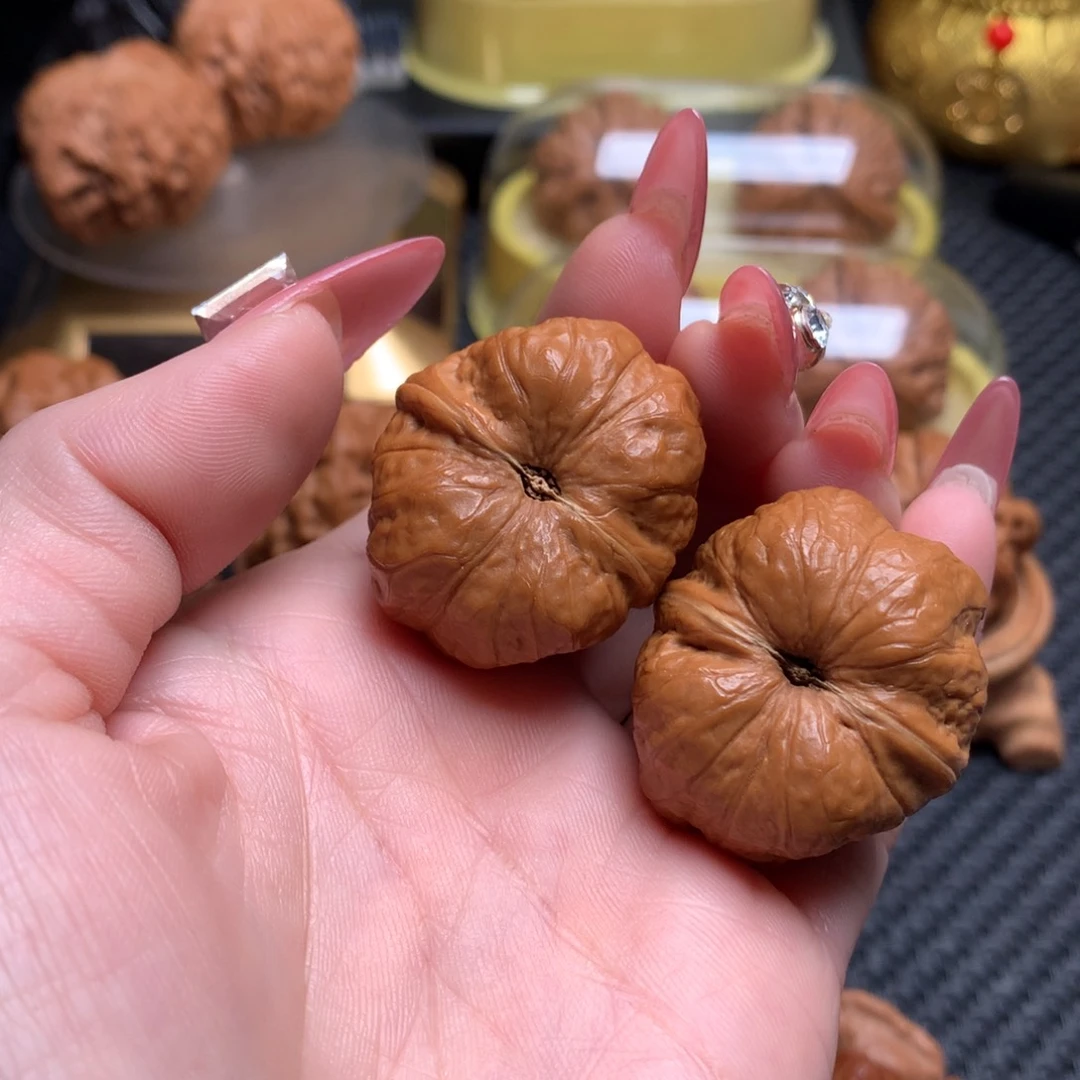 文玩核桃把件T****儿34玉蟾