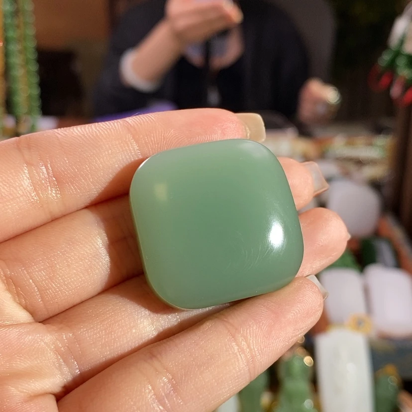 【闪购商品】吊坠(不含链)未镶嵌和田玉