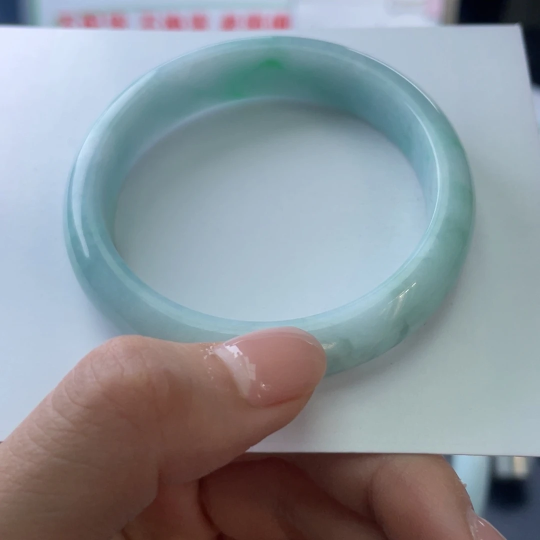 翡翠未镶嵌手镯53