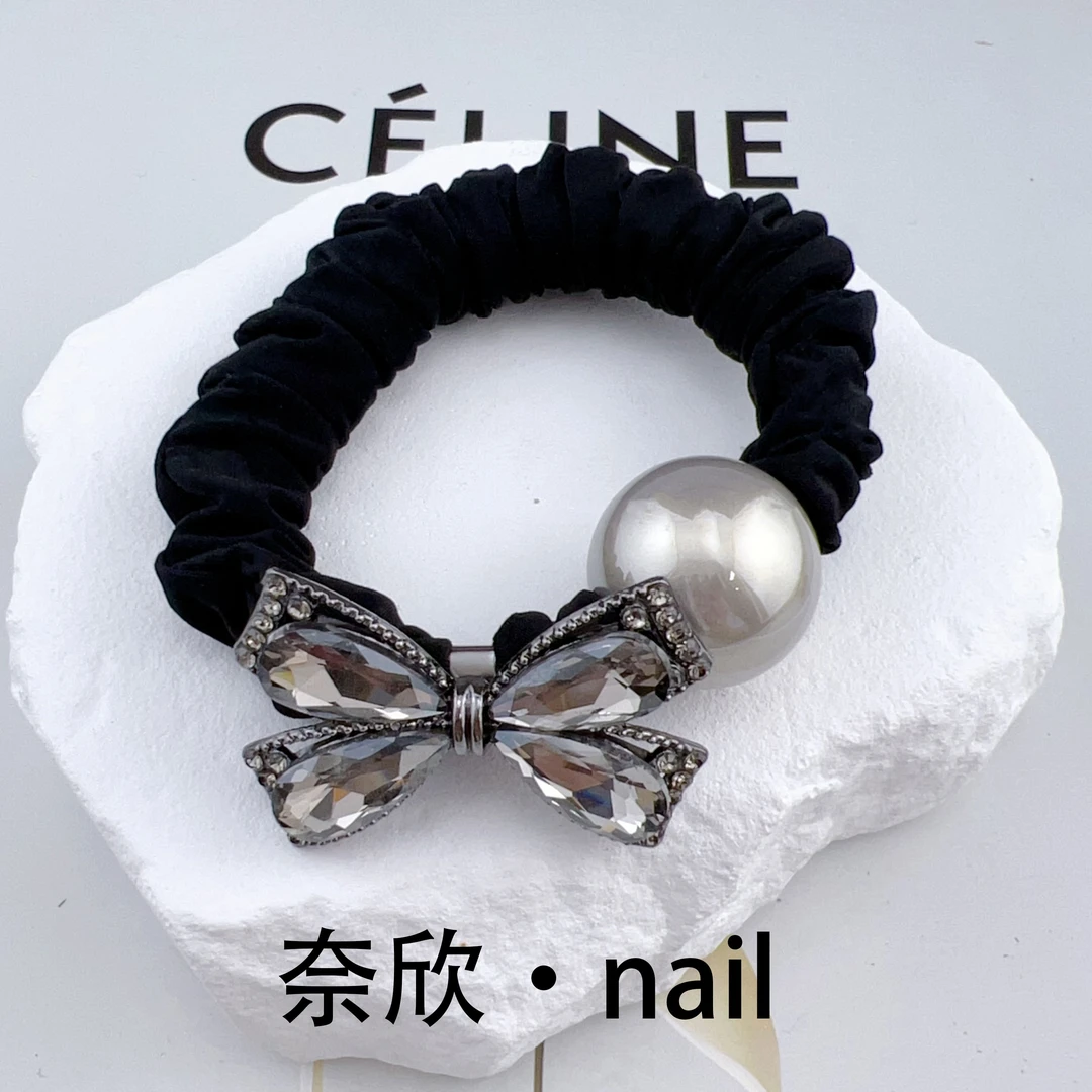【奈欣·NAIL】设计师系列7111水晶蝴蝶结珠珠发圈时尚百搭