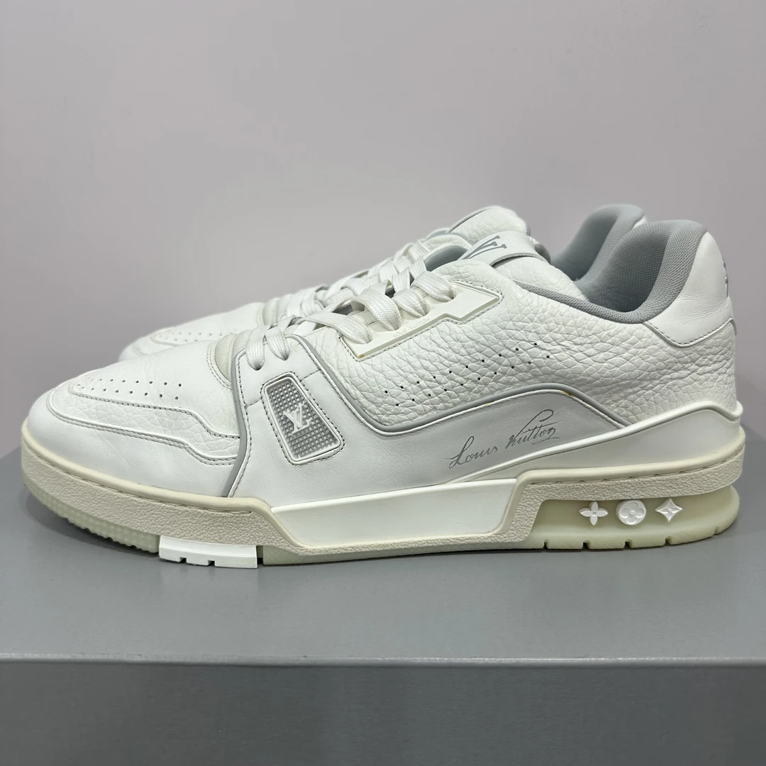 95新 LouisVuitton/路易威登 44码 trainer 白水泥 低帮板鞋