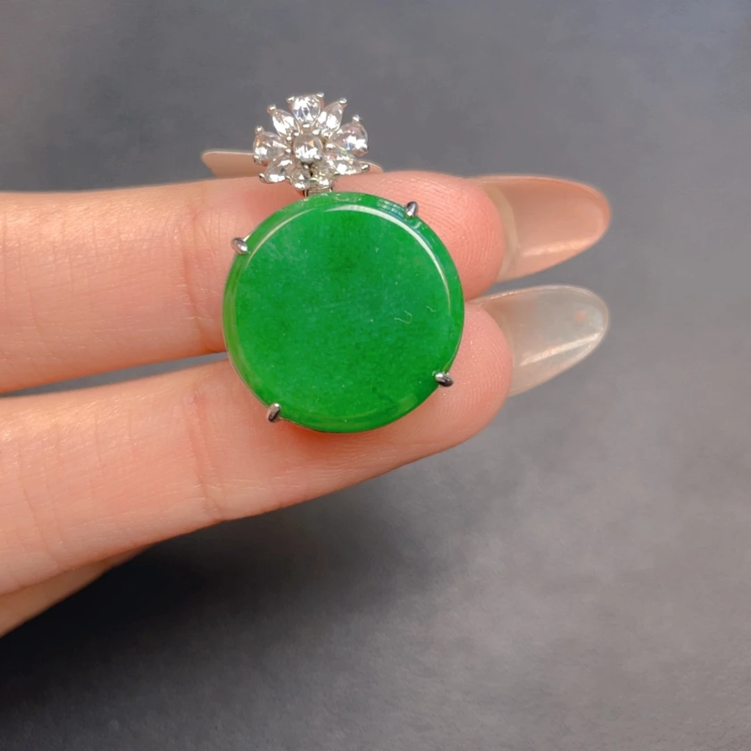 【闪购商品】吊坠(不含链)银S925镶嵌翡翠