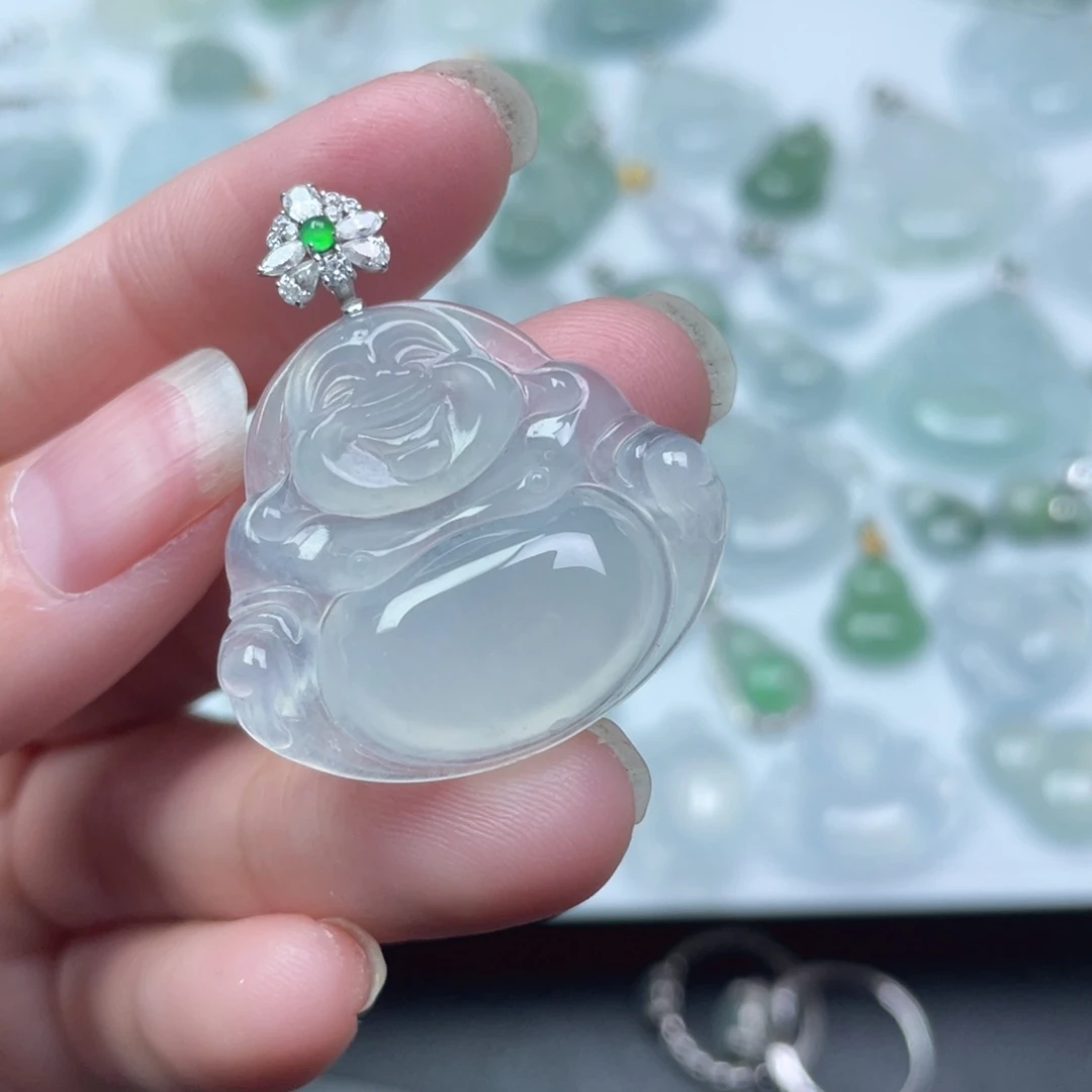 翡翠18K金镶嵌颈饰