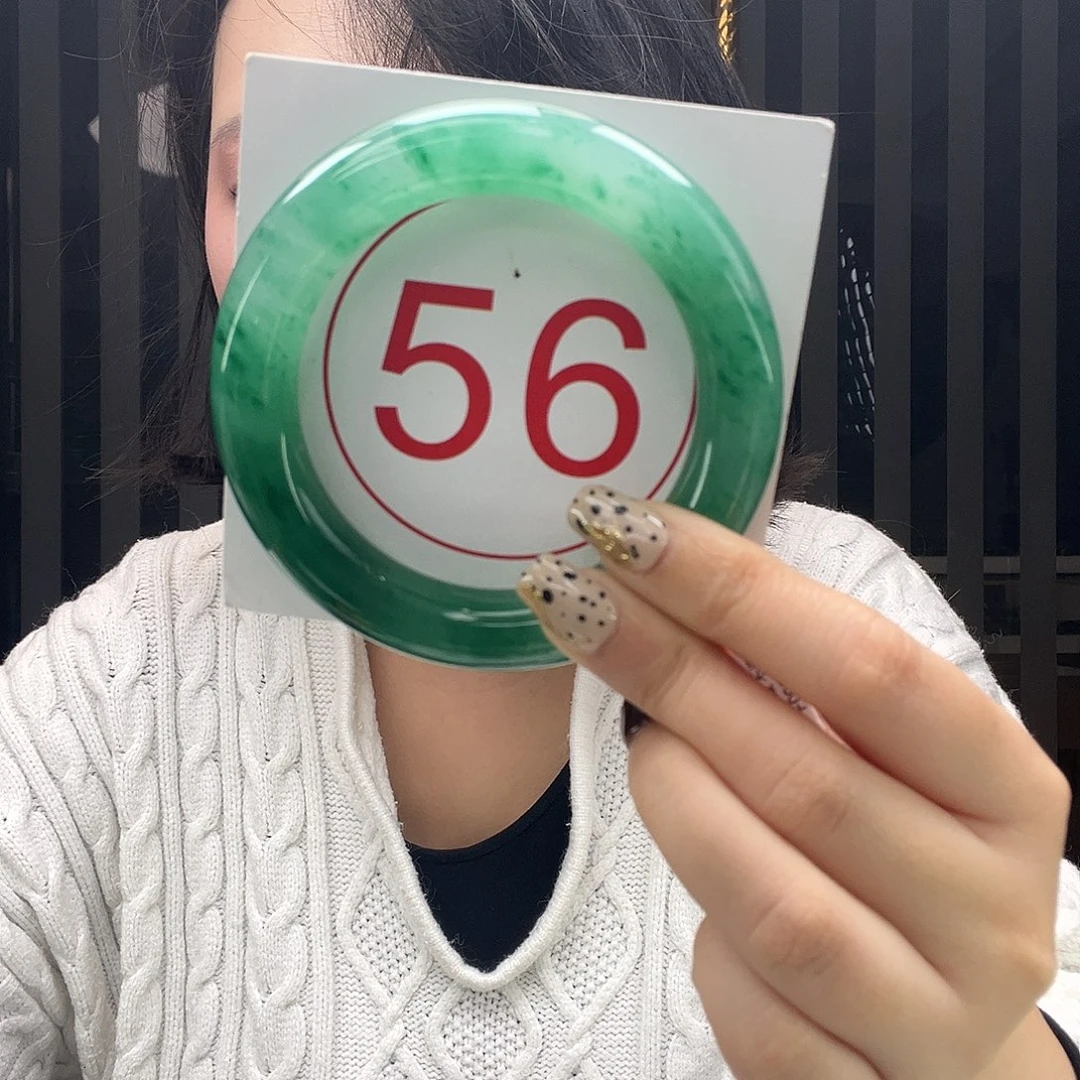 未镶嵌手镯石英质玉