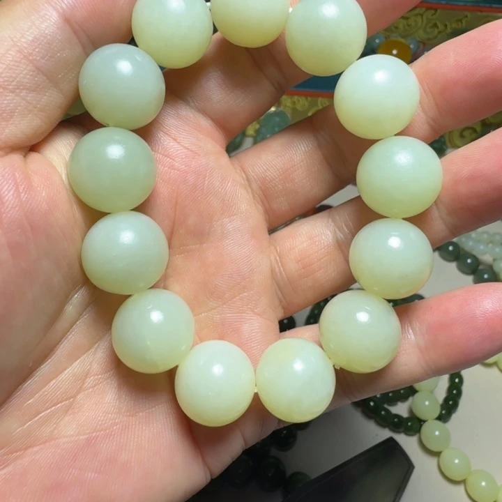 未镶嵌手串和田玉