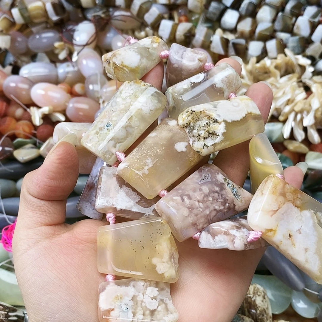 么***哒玛瑙/玉髓未镶嵌珠宝半成品樱花玛瑙一条装