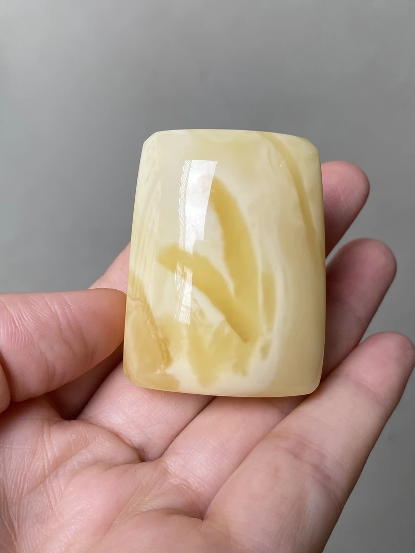 21俄罗斯蜜蜡方牌挂件妖花纯天然琥珀蜜蜡女款糖料仿古