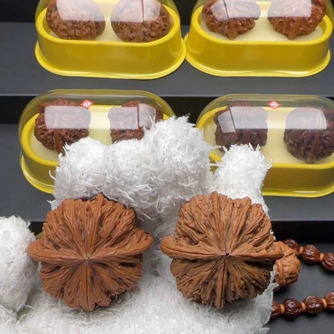 把件文玩核桃红宝石五星全品45