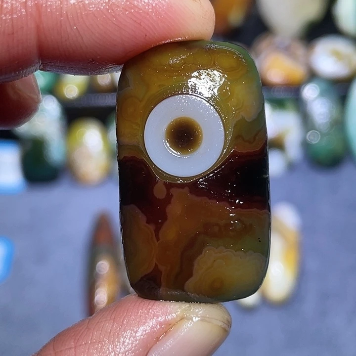 玛瑙/玉髓未镶嵌珠宝奇石