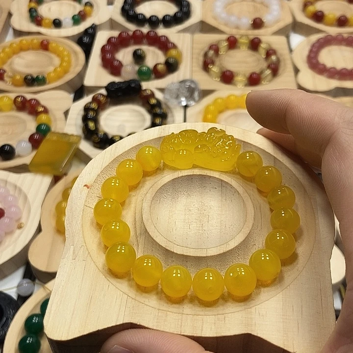 玛瑙/玉髓手链未镶嵌牵**生