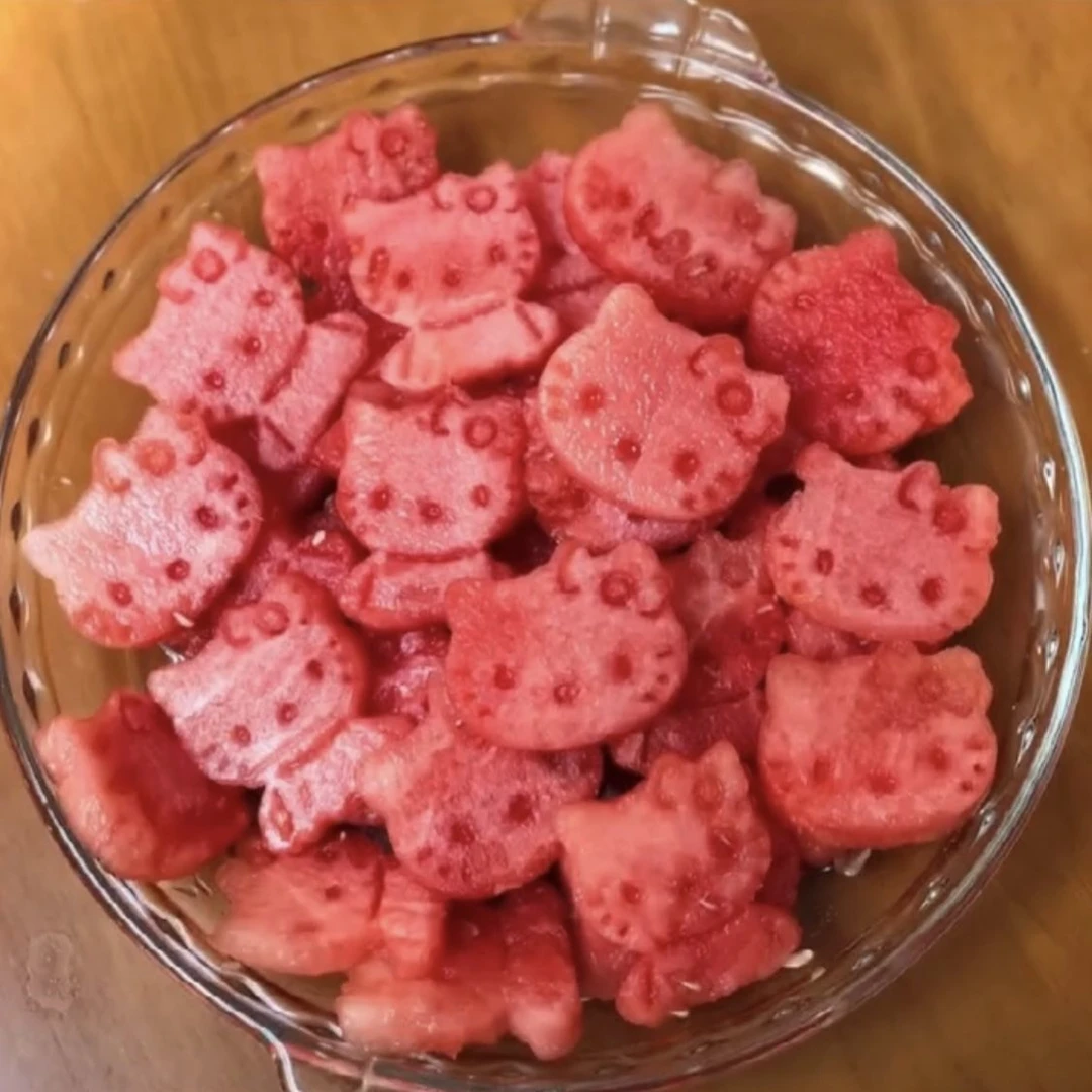 西瓜hellokitty卡通模具可爱磨具切挖水果饼干造型工具