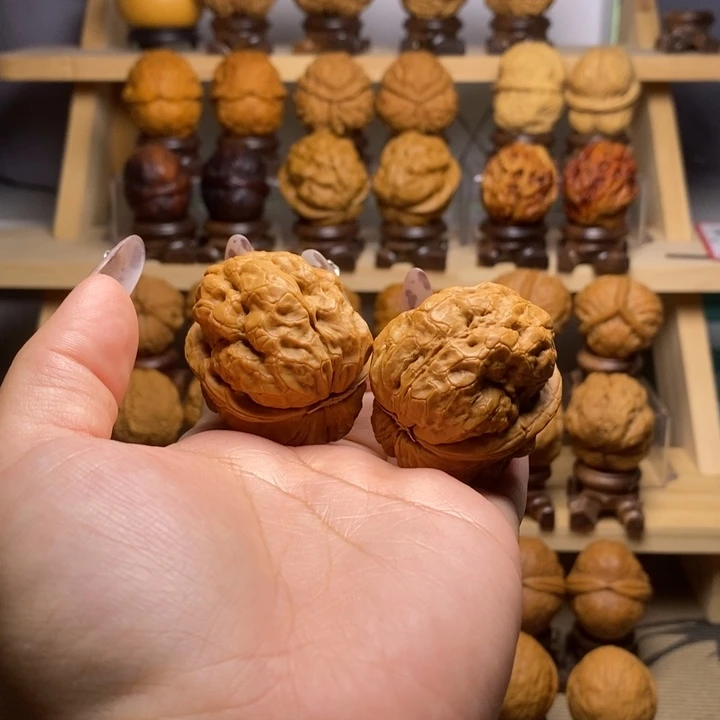 裂***纹文玩核桃吊坠43金蟾疙瘩包Y03