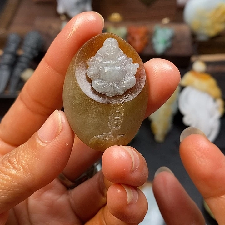 筷***哥定制翡翠未镶嵌毛货抛光