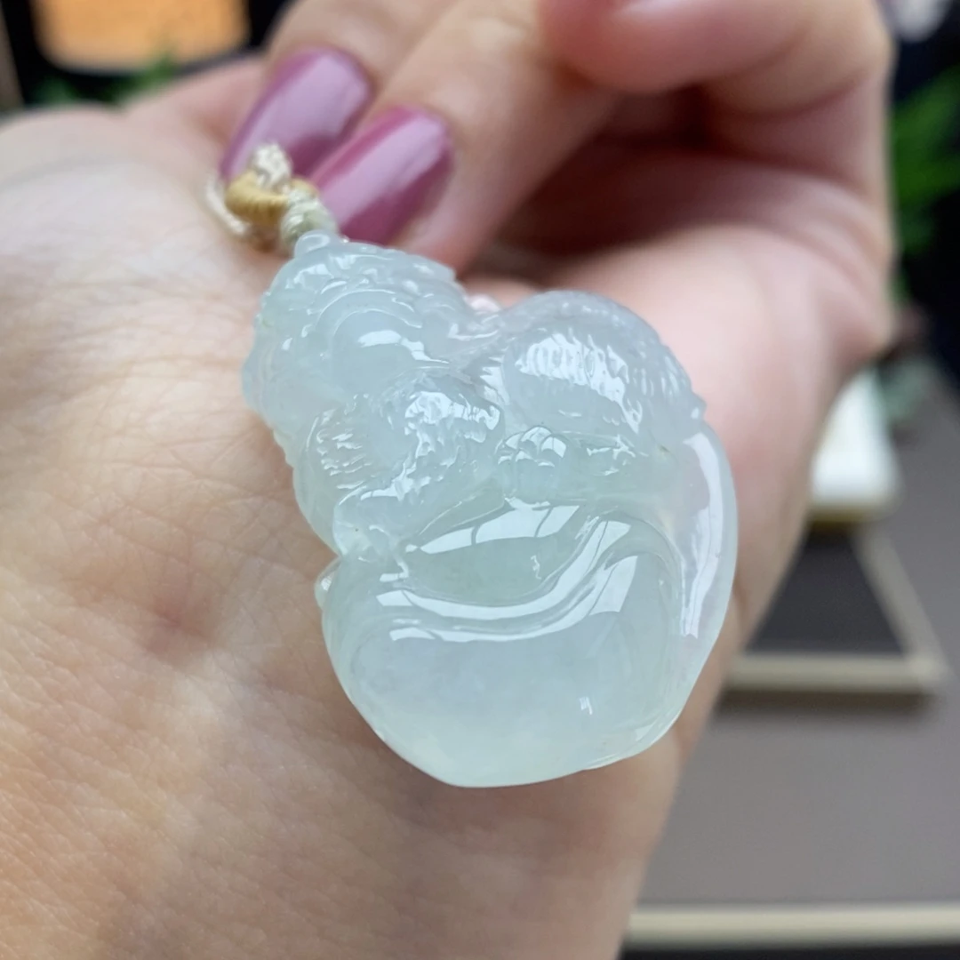翡翠未镶嵌颈饰吊坠46