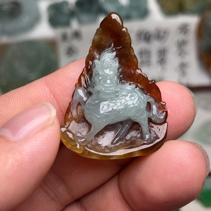 颈饰未镶嵌翡翠麒麟