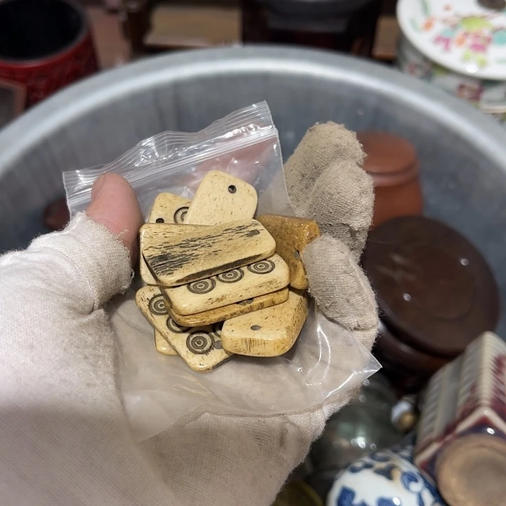 紫***涞陶我也不知道我在想什么