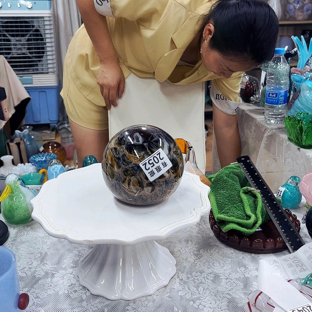 2052 家悦美居琉璃花瓶瑕疵