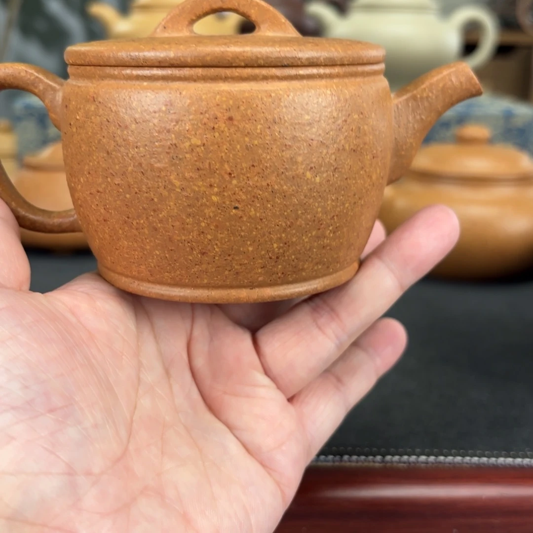紫砂茶壶梨皮黄段汉瓦200