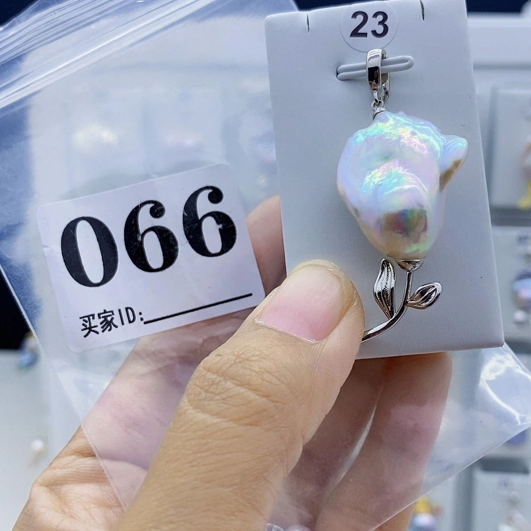 淡水珍珠钛钢颈饰