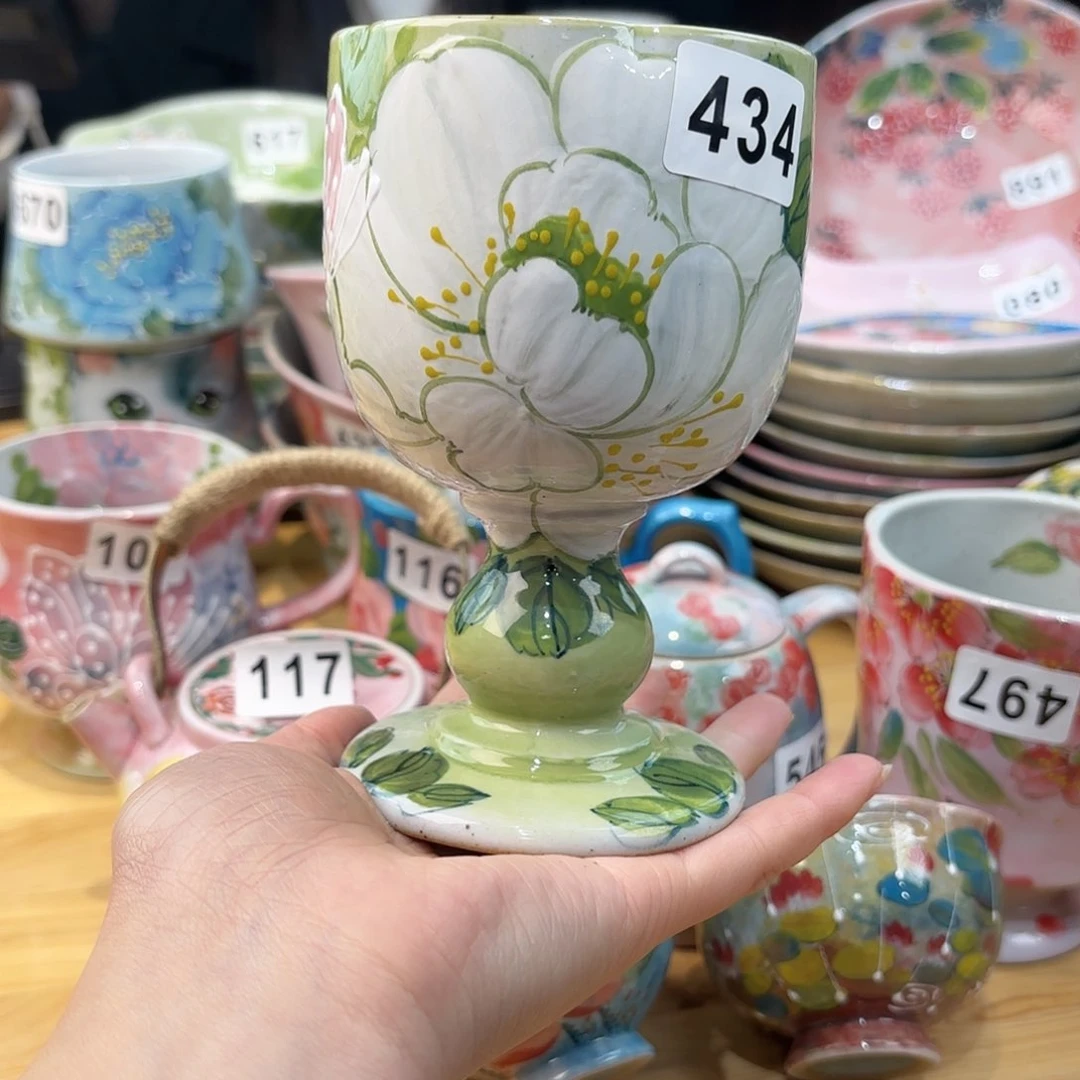 瓷片兔兔盖茨。兔兔