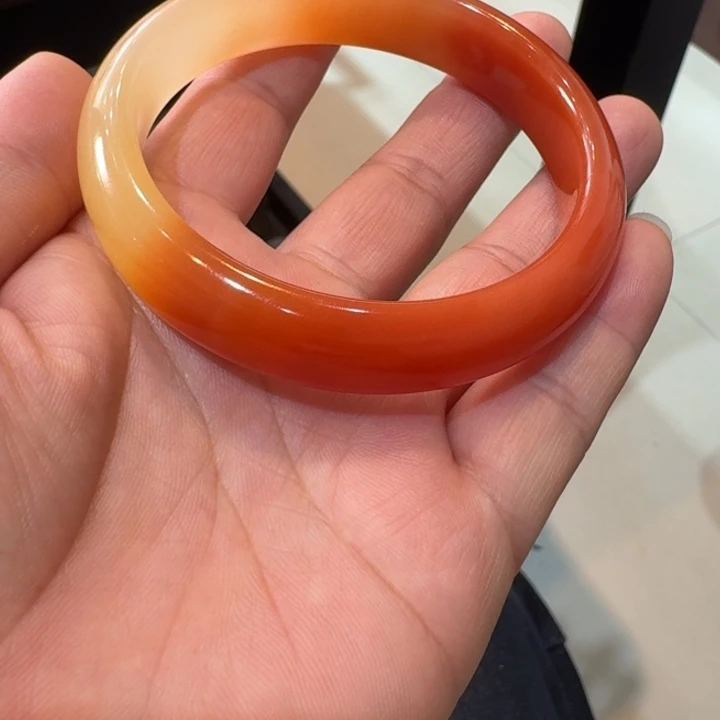 如***》石英质玉（金丝玉）未镶嵌手镯60