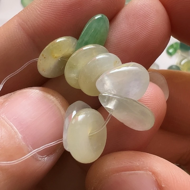 定制翡翠未镶嵌扣子