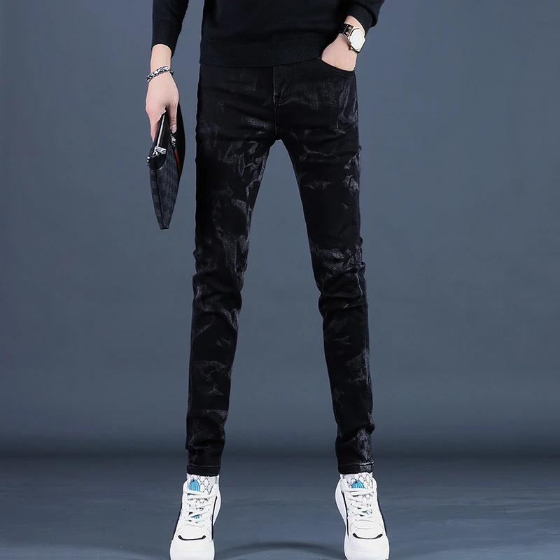 2025秋冬季高端紧身弹力印花黑色牛仔裤男士修身小脚休闲长裤子男