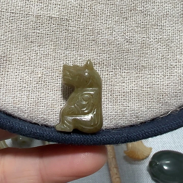 和田玉（糖玉）未镶嵌挂件