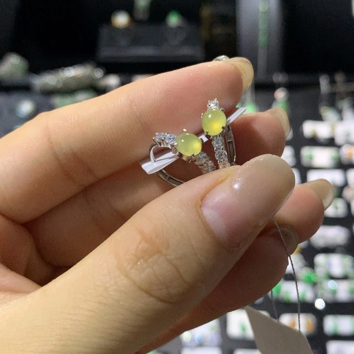 银S925镶嵌翡翠耳饰