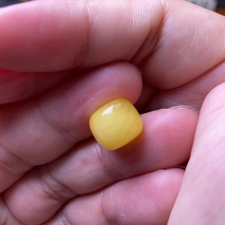 未镶嵌琥珀裸石蜜蜡4