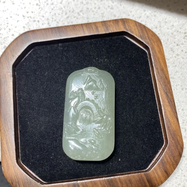 和田玉山水牌双面工