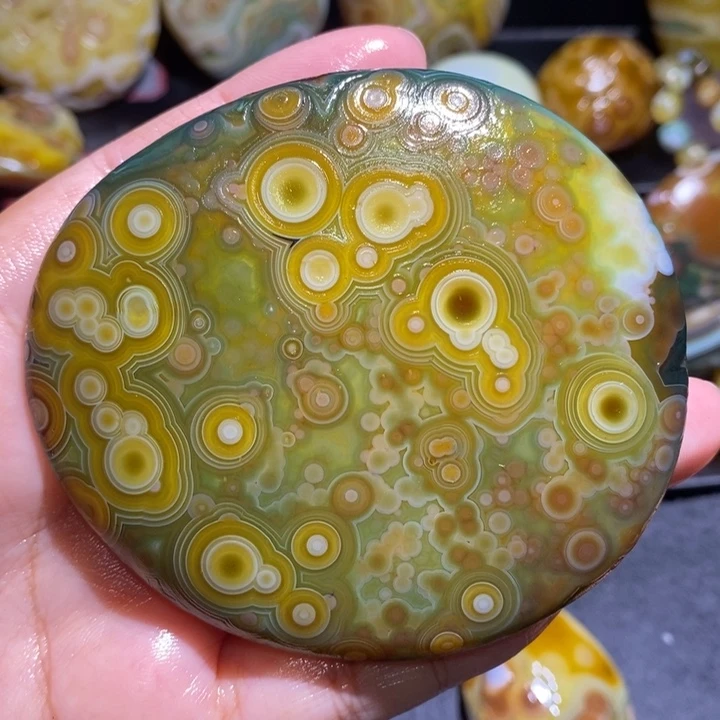 未镶嵌玛瑙/玉髓珠宝奇石