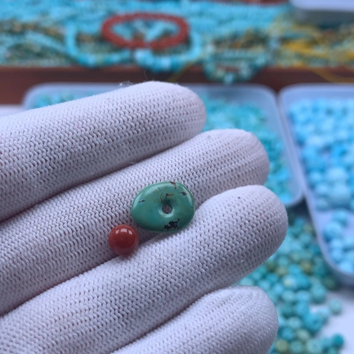 南红玛瑙未镶嵌珠宝奇石