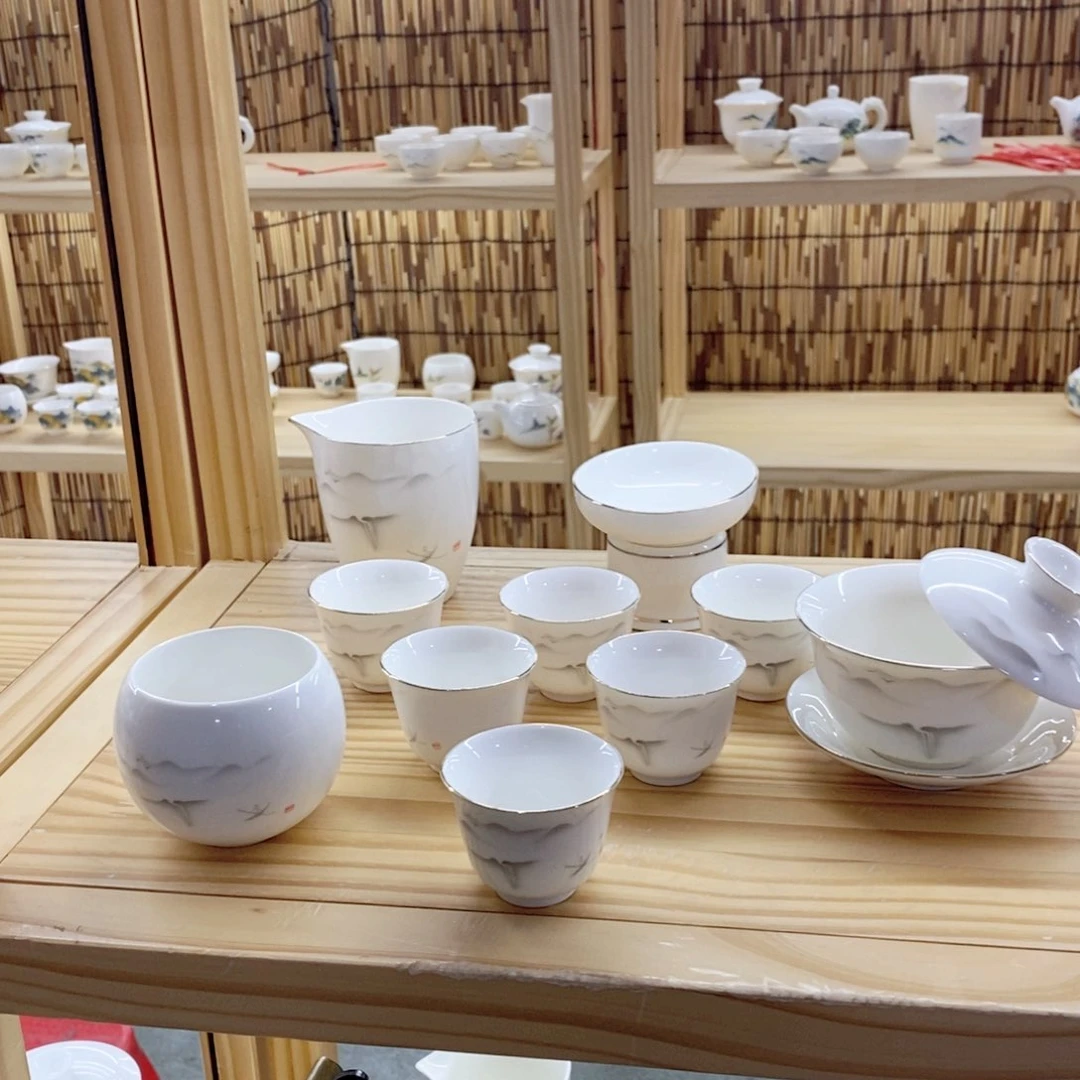 瓷片水墨轻舟羊脂玉套装