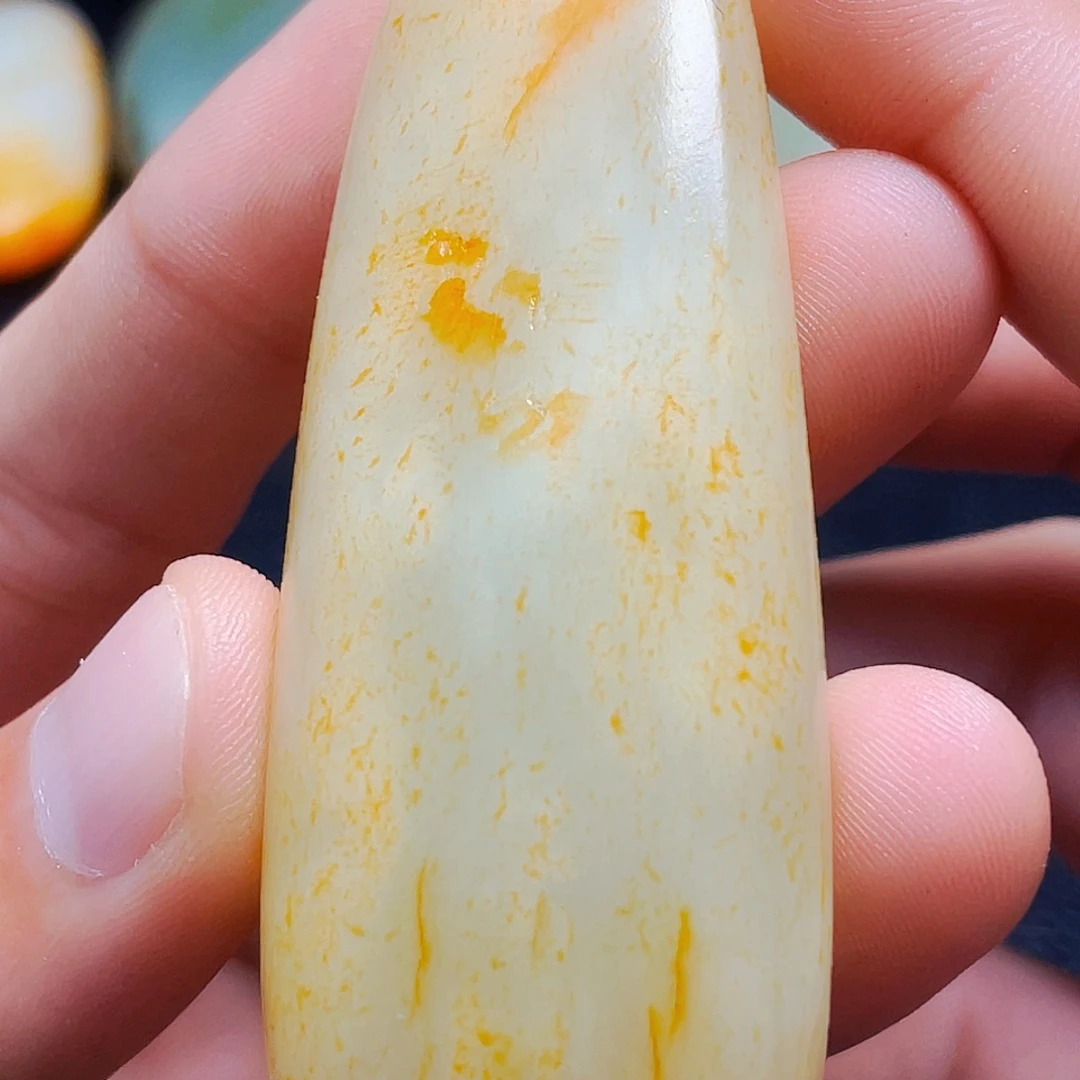 和田玉未镶嵌珠宝奇石