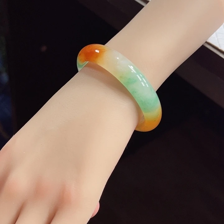 石英质玉未镶嵌手镯