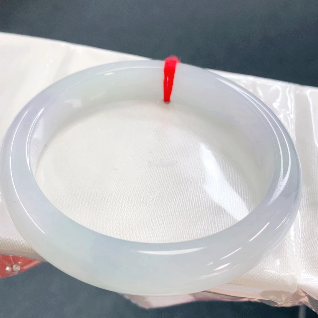 未镶嵌手镯翡翠62。