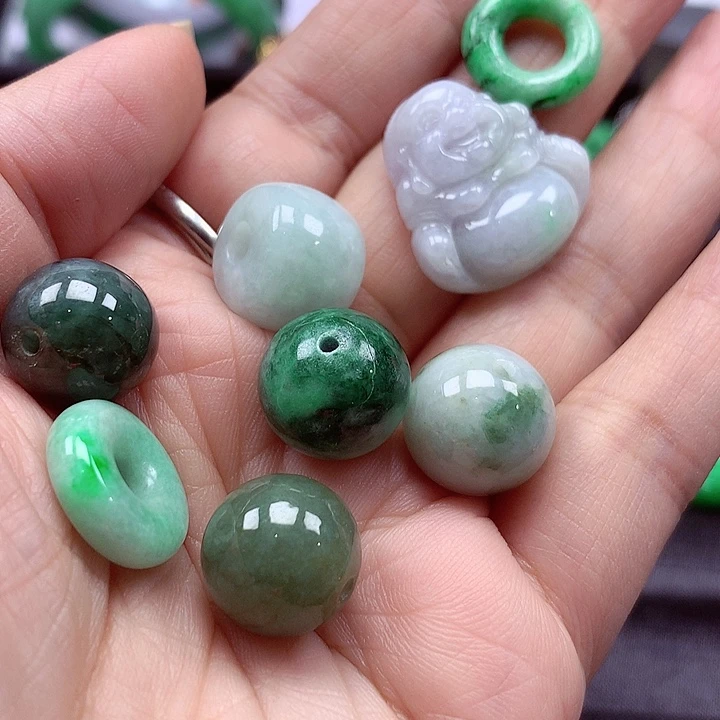 颈饰未镶嵌翡翠翡翠