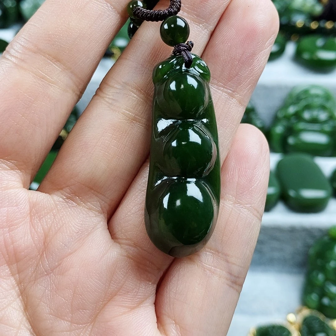 和田玉（碧玉）未镶嵌颈饰