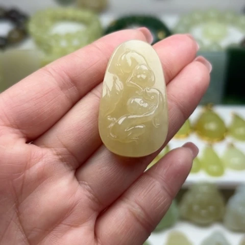 和田玉颈饰未镶嵌