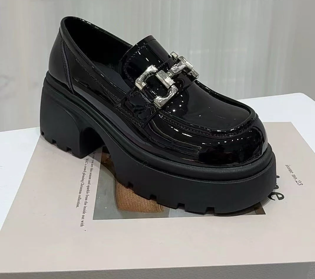 【华小姐】春季新款时尚潮流圆头百搭厚底英伦风乐福鞋0135