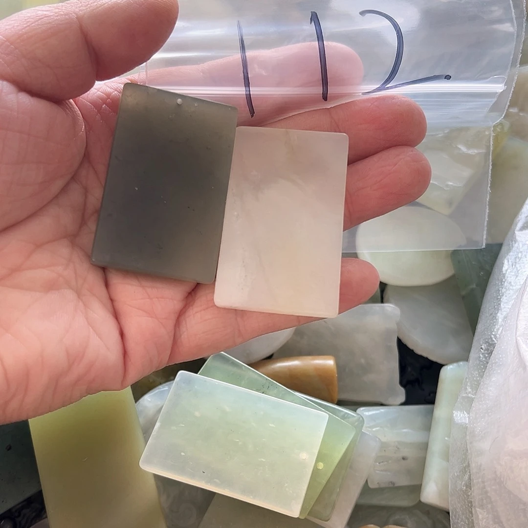 蛇纹石玉颈饰未镶嵌i****u112