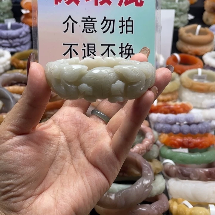 石英质玉未镶嵌手镯