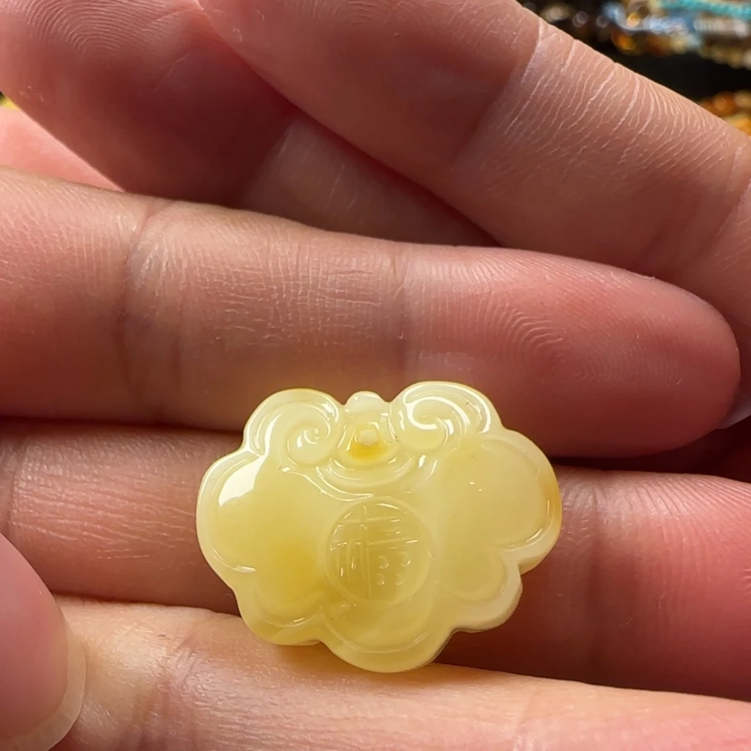 蜜蜡未镶嵌颈饰蜜蜡如意锁吊坠