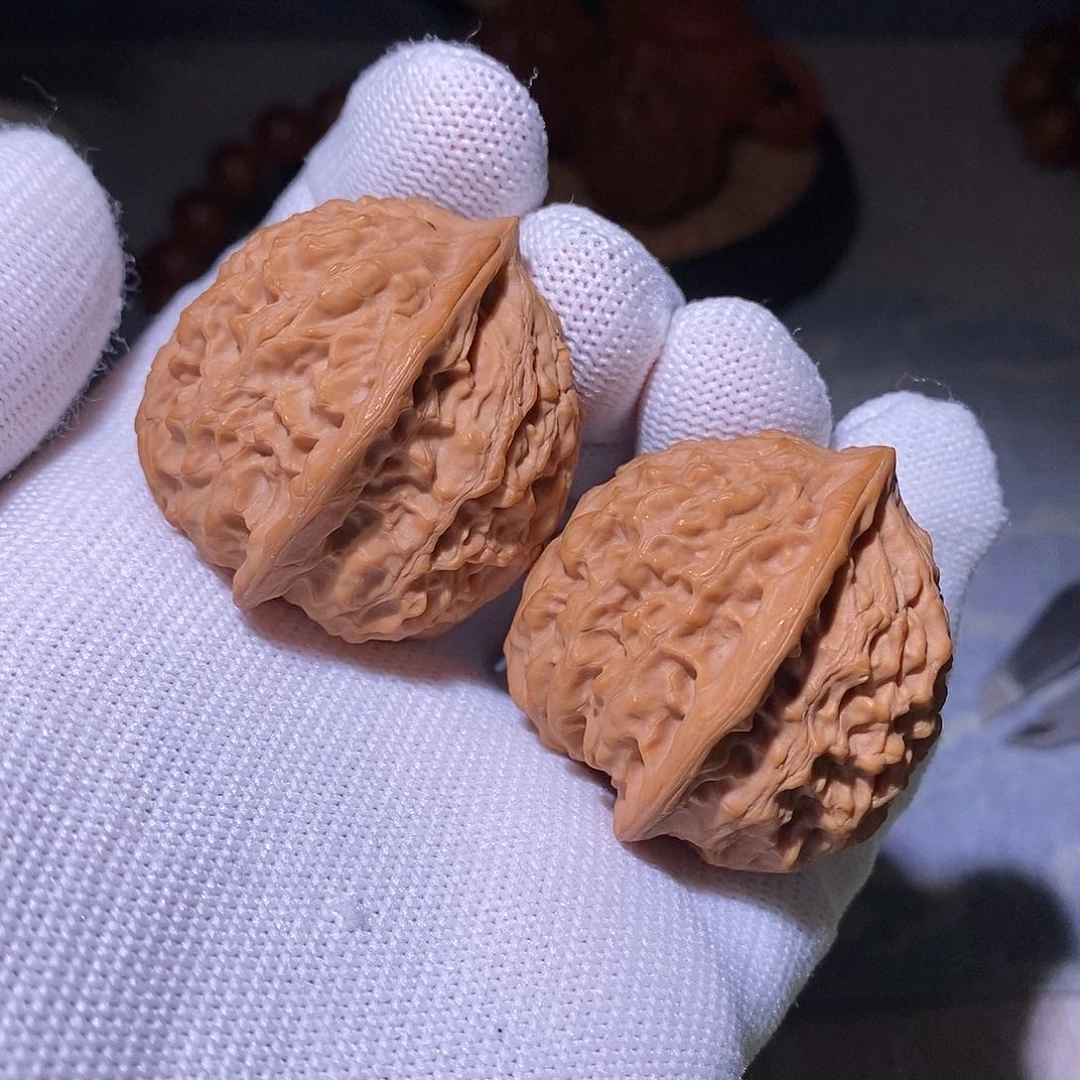 文玩核桃吊坠38 金牛 有一只有磕碰 福利