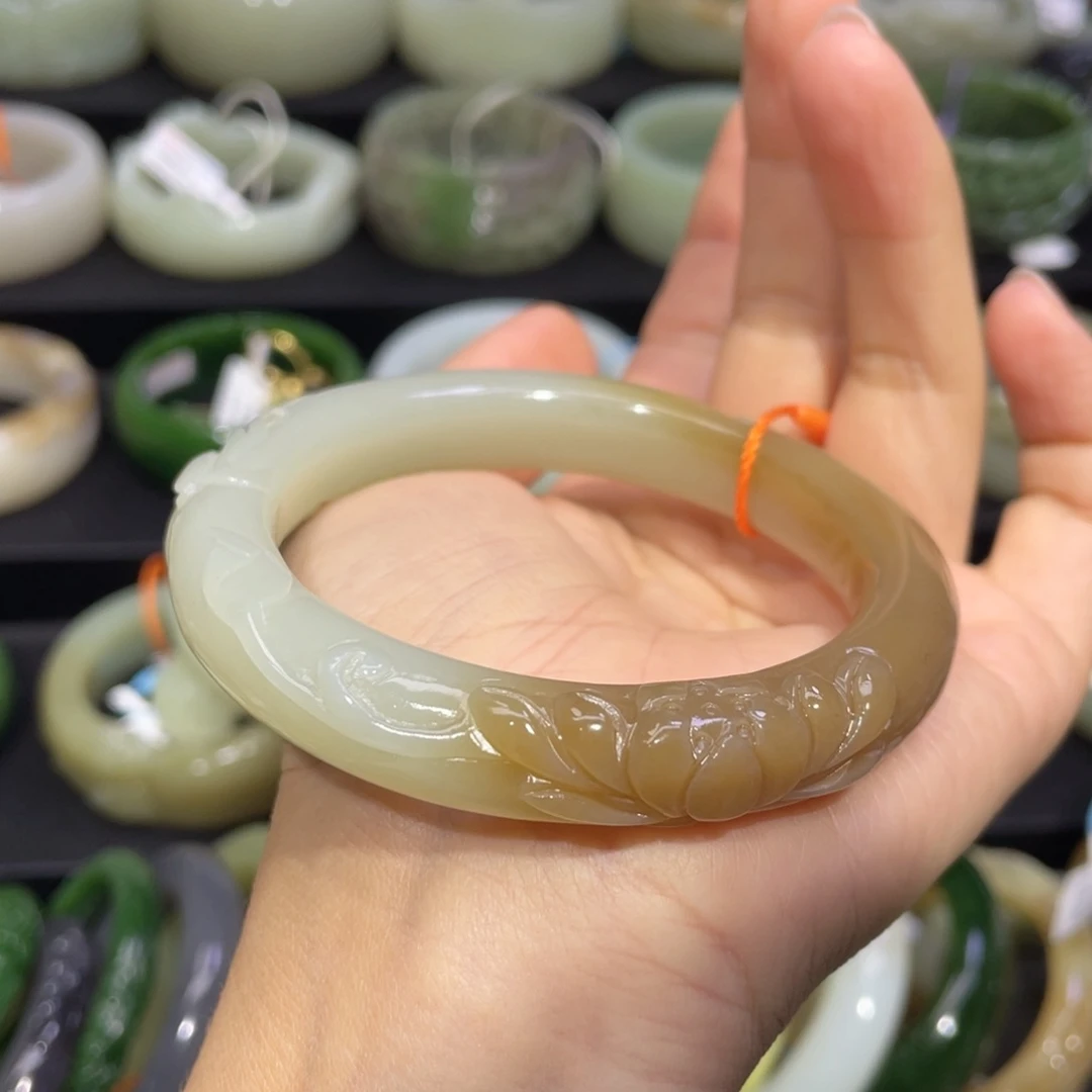 未镶嵌手镯和田玉105