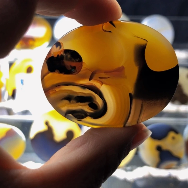 合金玛瑙/玉髓珠宝奇石81